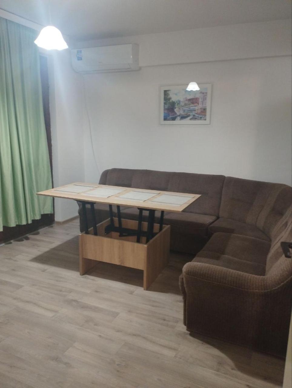 Apartment Vnj In #2 *